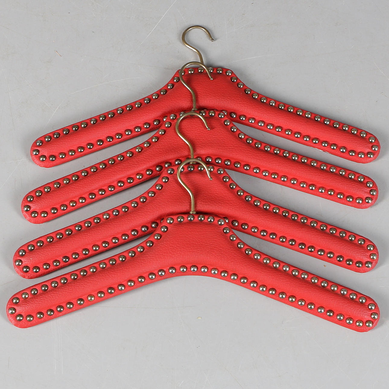 GALGAR, 4 st, galonklädda, Lia, Schweiz, 1900-tal.