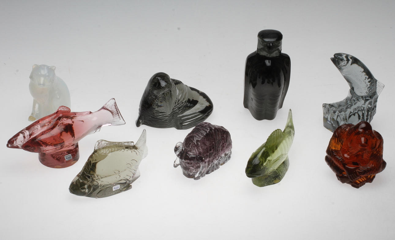 KONSTGLAS, 9 st. Paul Hoff och Göran Wärff, WWF, Kosta Boda, 1970/80-tal.