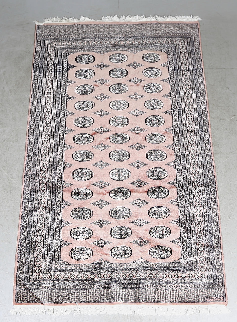 MATTA, Boccara, orientalisk, 253 x 155 cm.