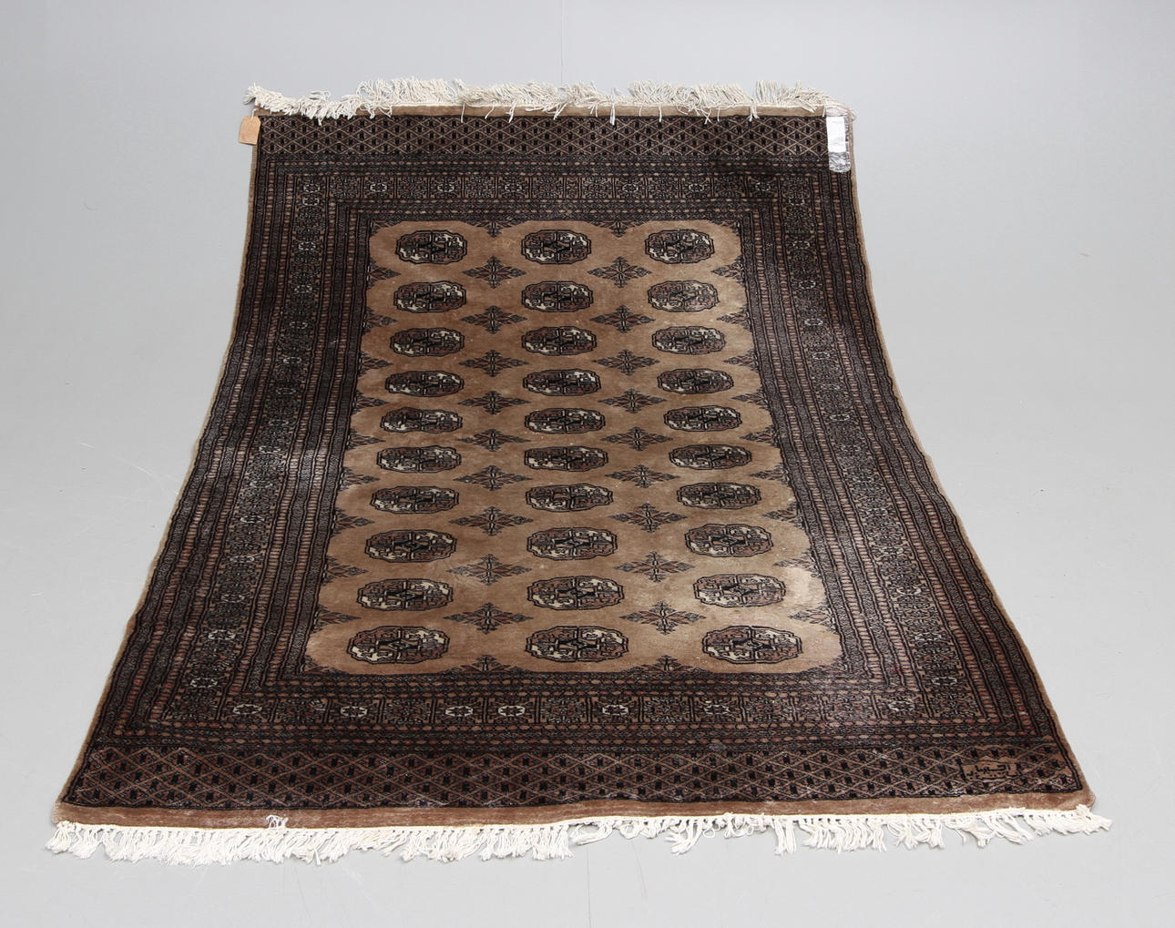 MATTA, orientalisk, Karachi, 205 x 140 cm.