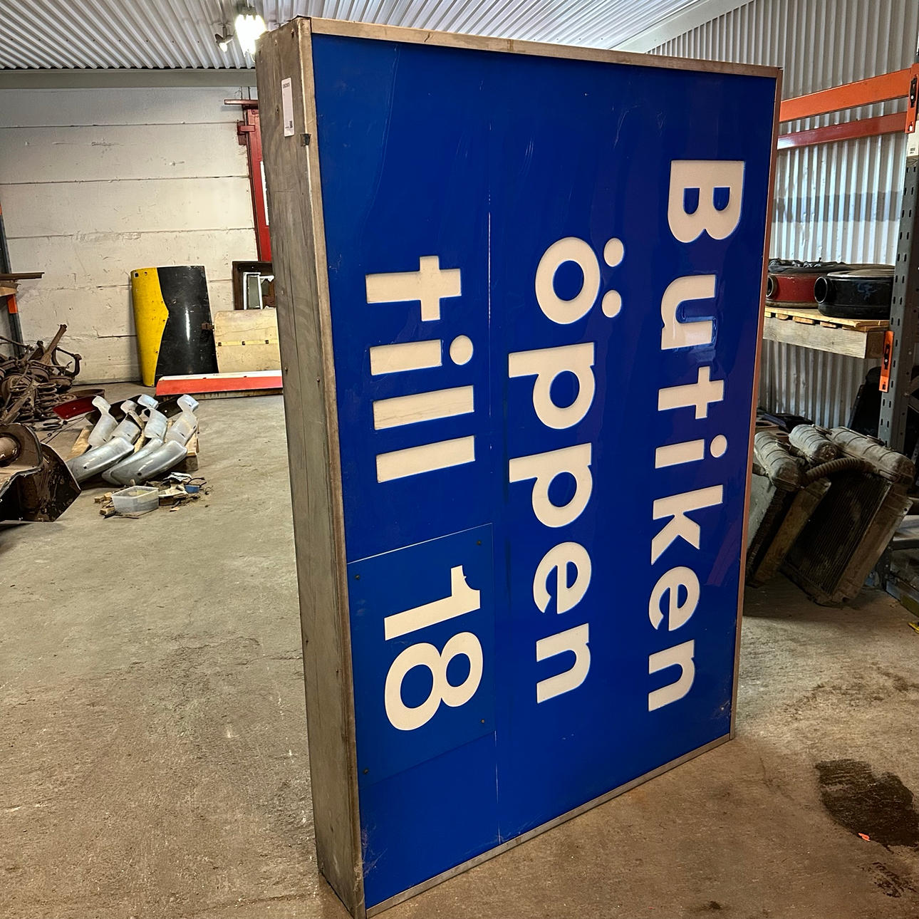 LIGHT BOX, double-sided.