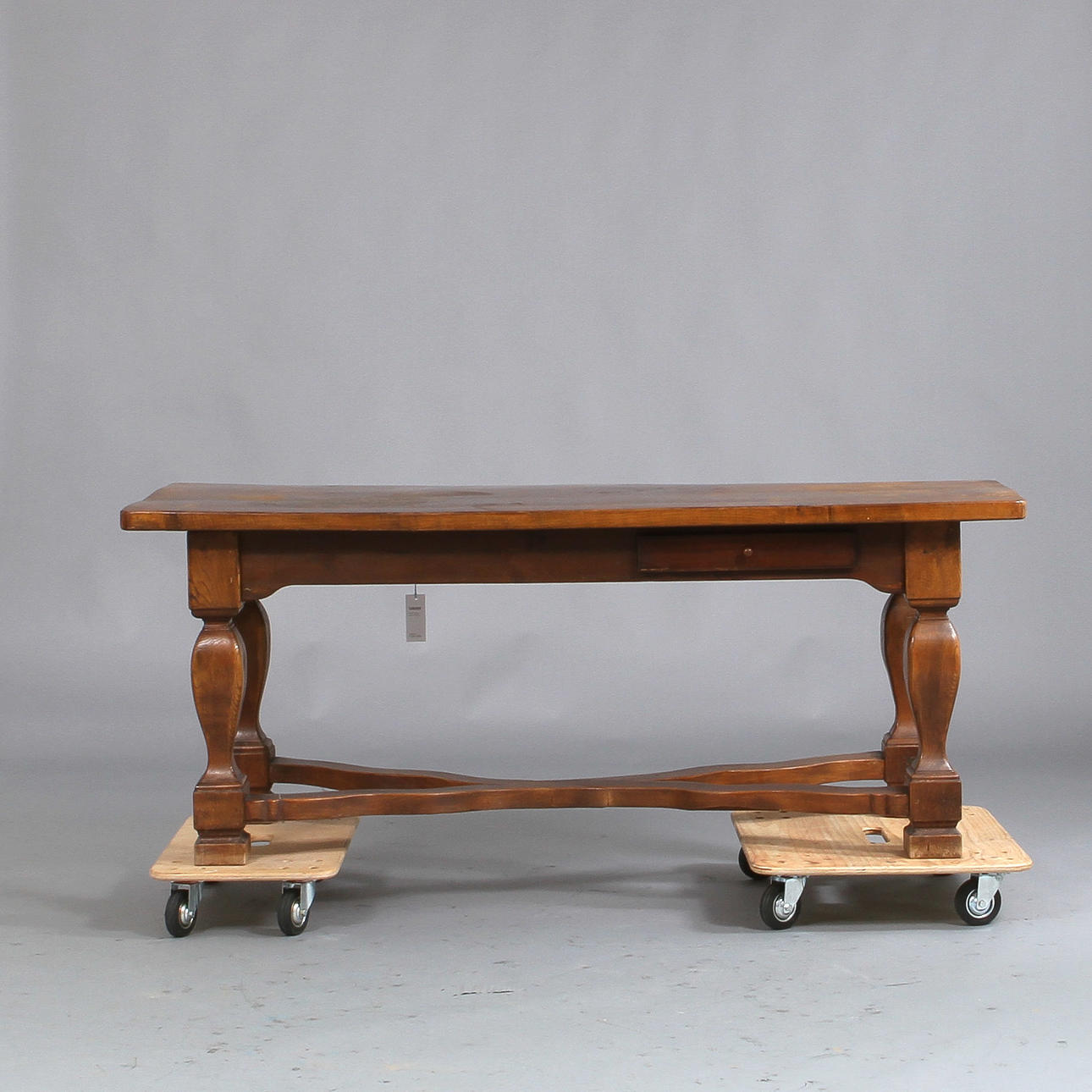 BORD, barock, delvis 1700-tal.