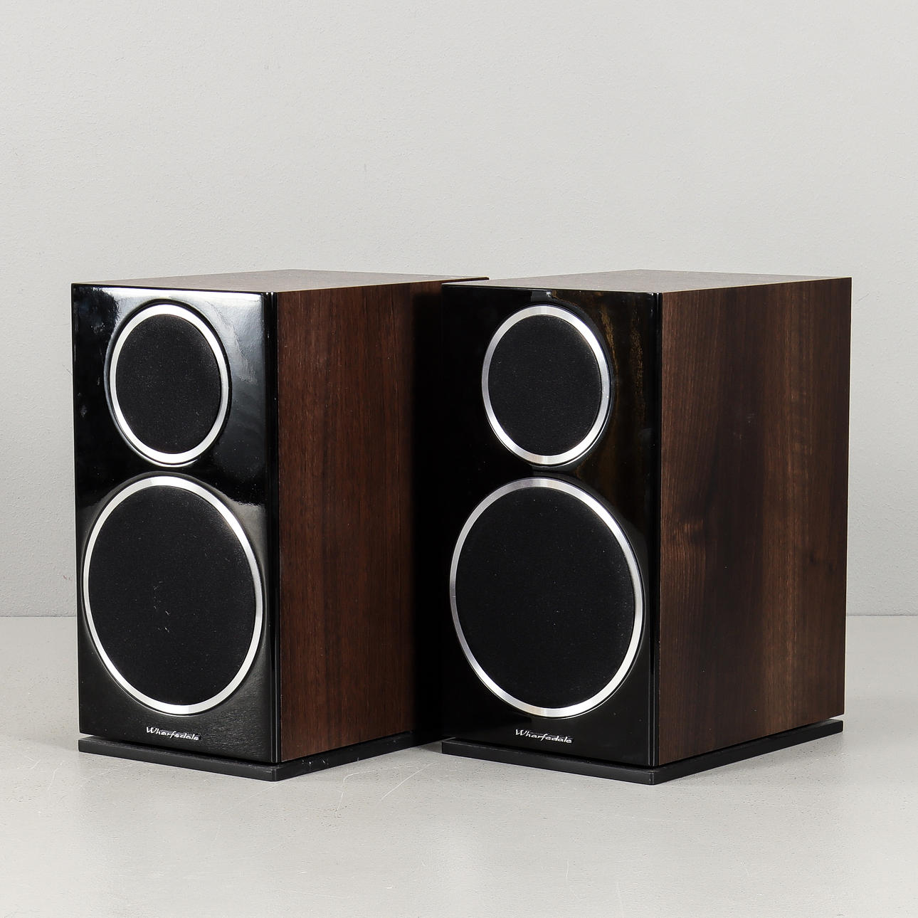 WHARFEDALE DIAMOND 225 Speakers 1 pair, 2000s.