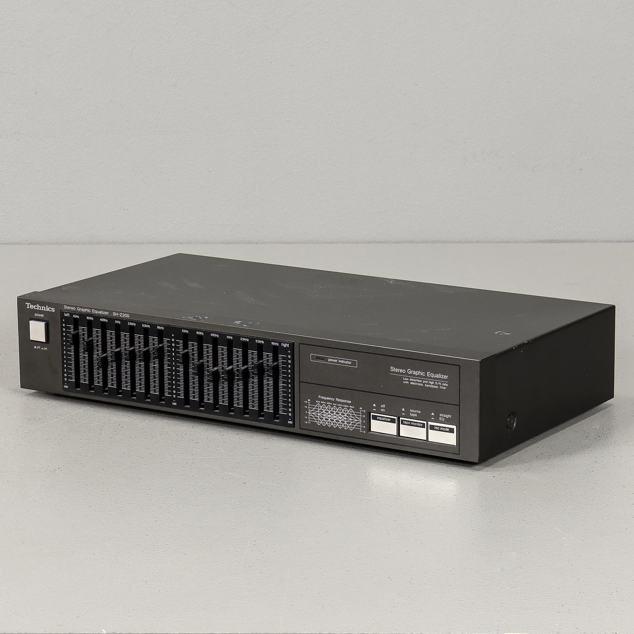 TECHNICS SH-Z200 Graphic Equalizer, 1980s.