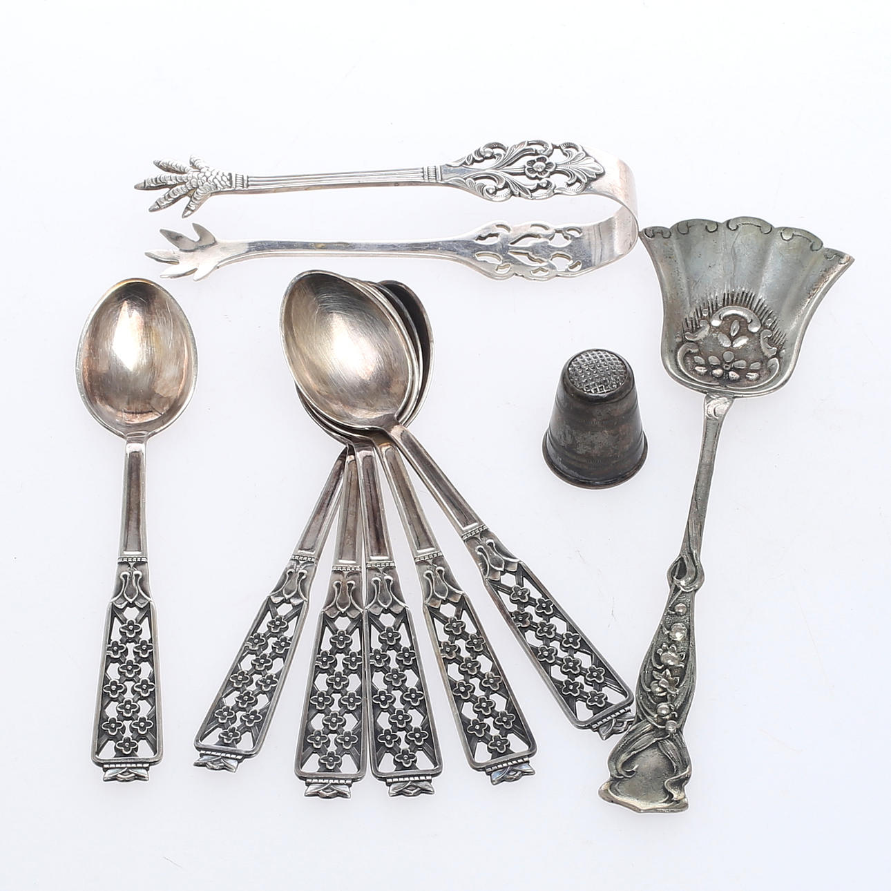 MOCCASKEDAR 6 st, FINGERBORG, SOCKERTÅNG samt SKED, silver, 1900-tal.