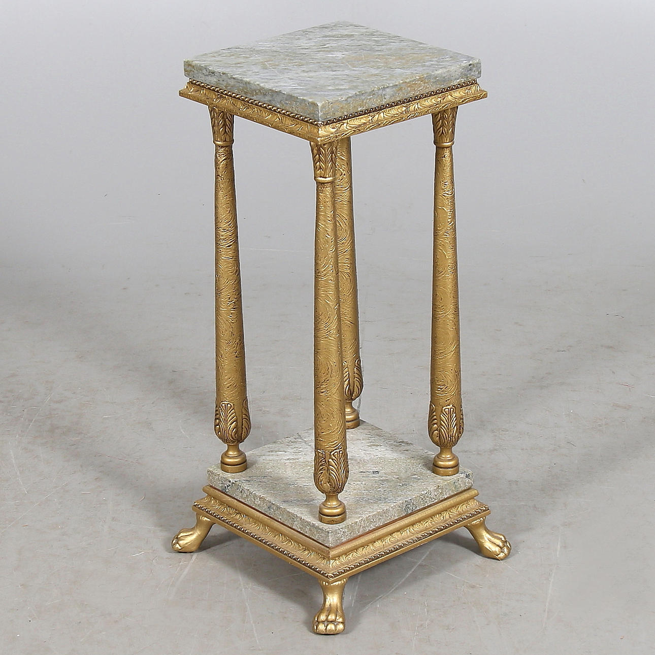 PIEDESTAL, bronserat trä, med två marmorskivor. 1900-talets mitt.