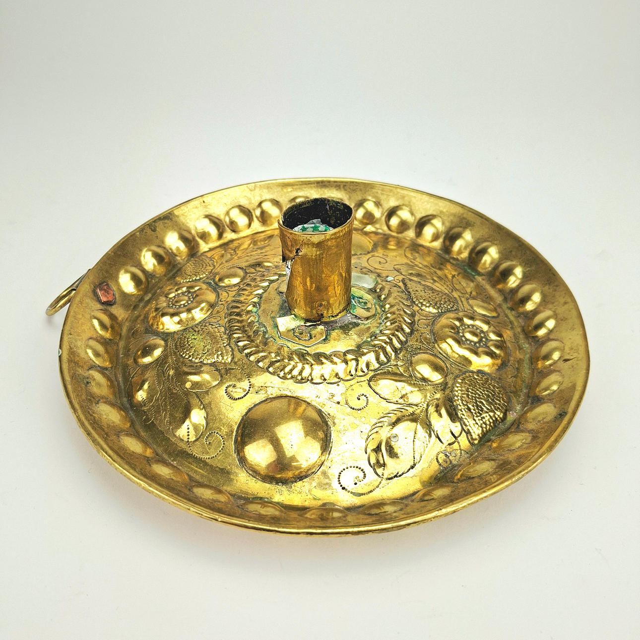 LJUSPLÅT, mässing, 1700/1800-tal.
