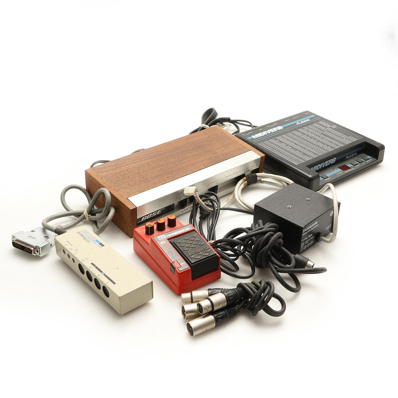 ASSORTED MUSIC ACCESSORIES, 4 pcs and various cables.