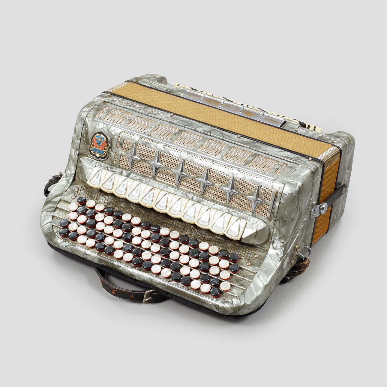 DRAGSPEL, Accordiola, Camerano, Italien.