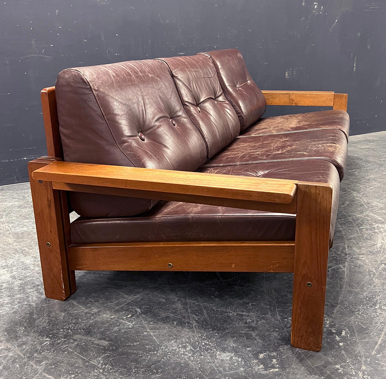 Soffa teak.