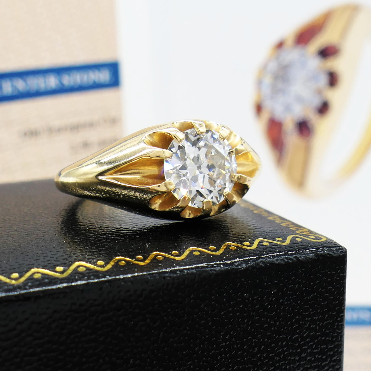 2.50CT DIAMANT-ring i gypsy-stil.