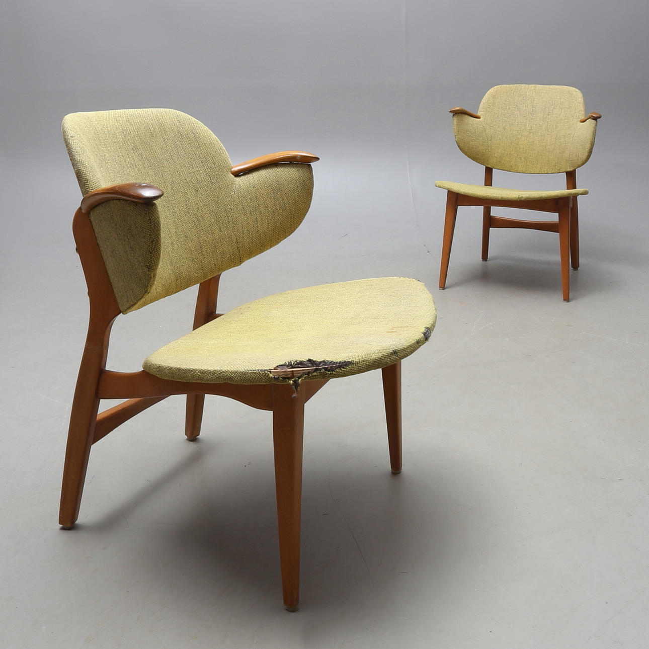 KARMSTOLAR / FÅTÖLJER, 1 par, C. H. Danielson Fåtöljindustri, Norrköping.