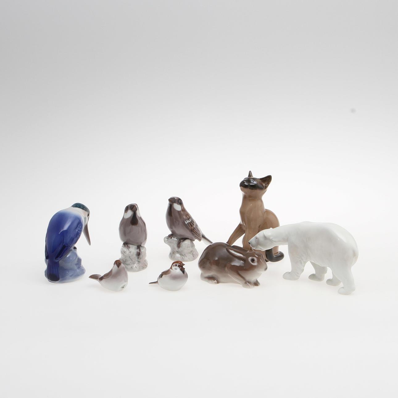 FIGURINER, 8 st, porslin, Bing & Gröndahl samt Royal Copenhagen.