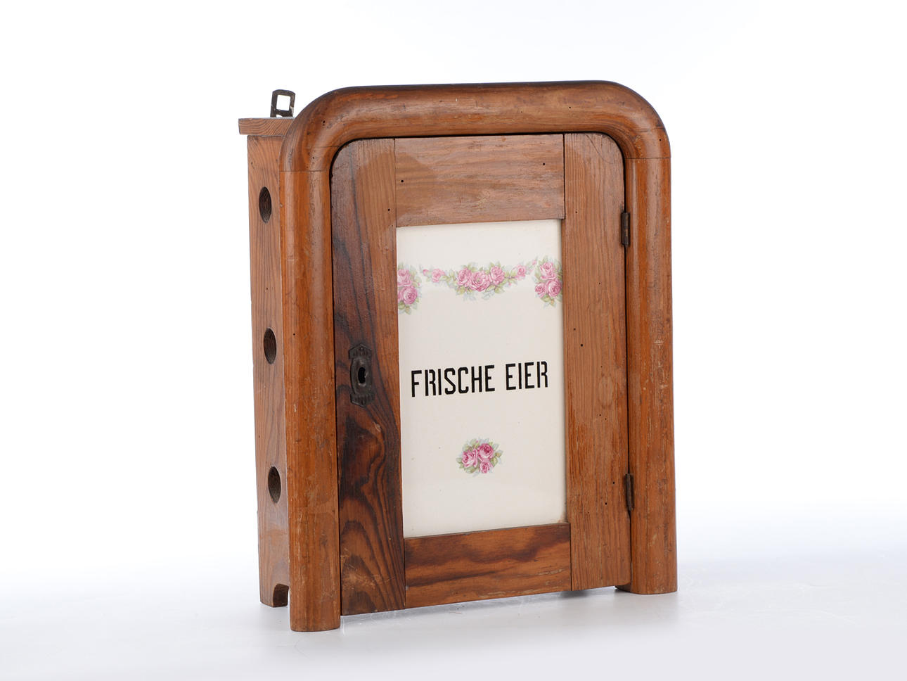 Antiker Eierschrank, Aufschrift: "Frische Eier" und Rosendekor.