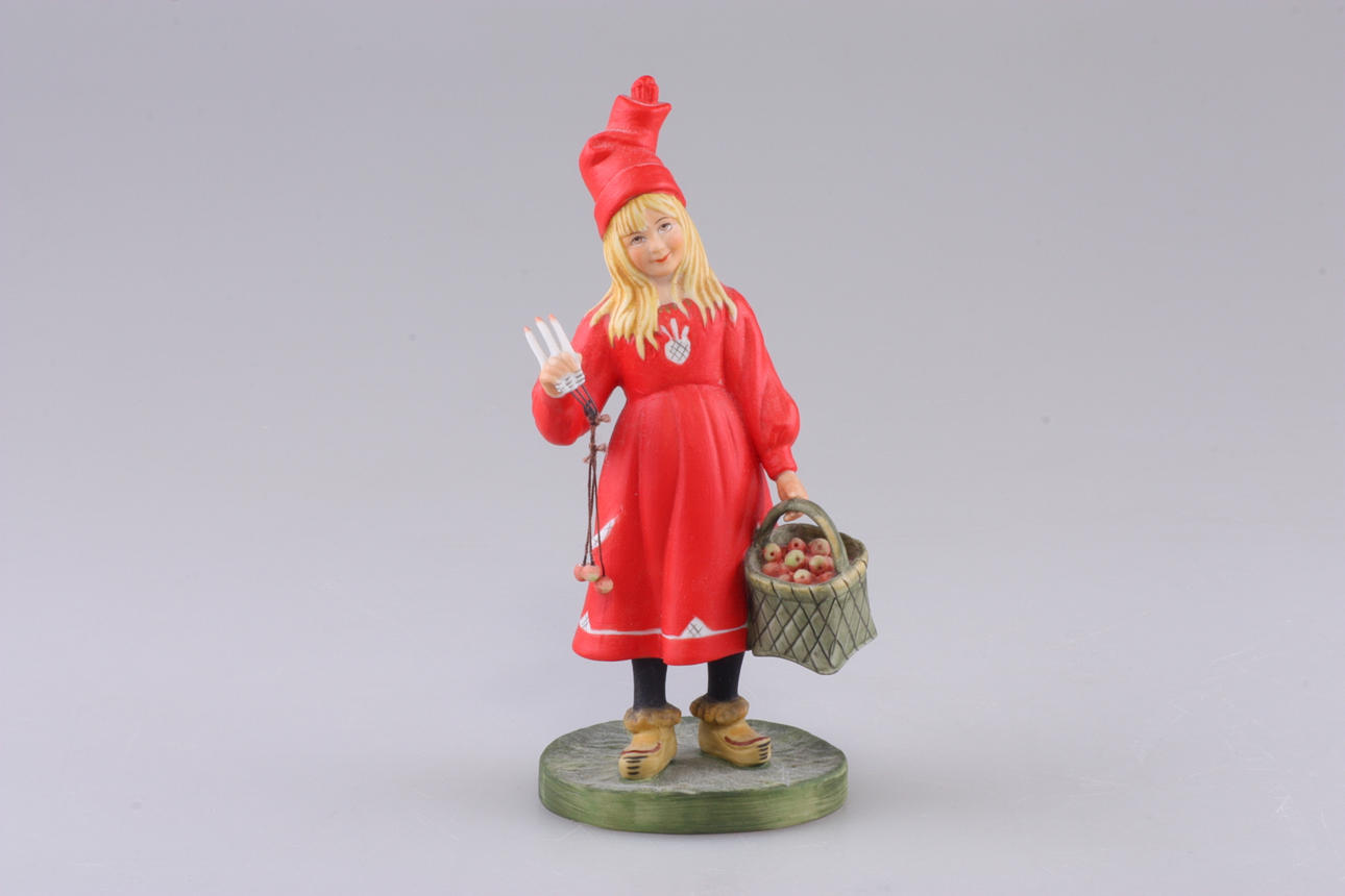 FIGURIN efter Carl Larssons målning "Brita som Idun", fyrklövern, Christineholm Porcelaine.