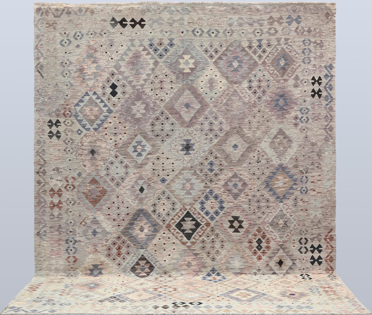 MATTA, "Kelim", 339 x 267 cm.