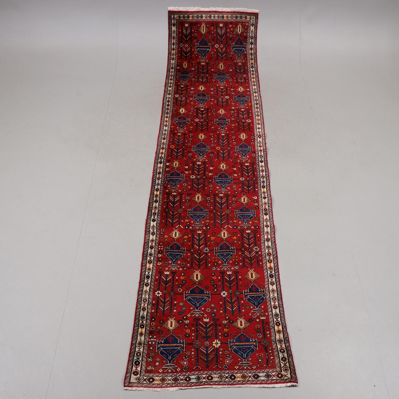 MATTA, orientalisk, 413 x 93 cm.