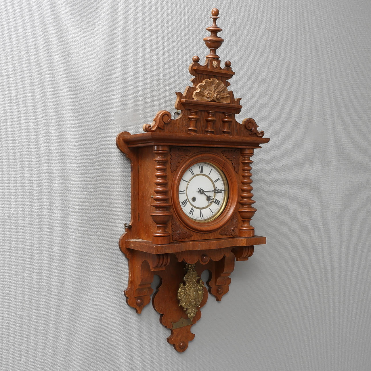 HERRGÅRDSUR, nyrenässans, Gustav Becker, 1800/1900-tal.