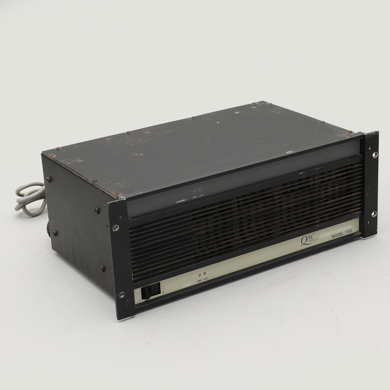 AMPLIFIER, QSL Model 1700, USA.