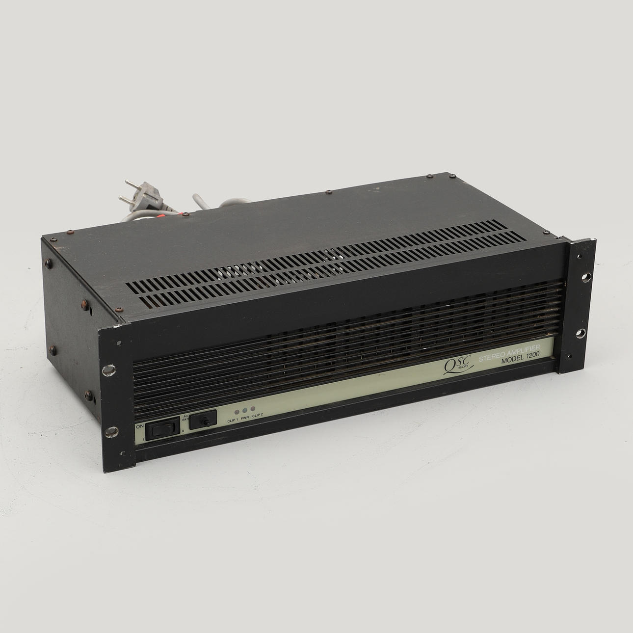 AMPLIFIER, QSL Model 1200, USA.