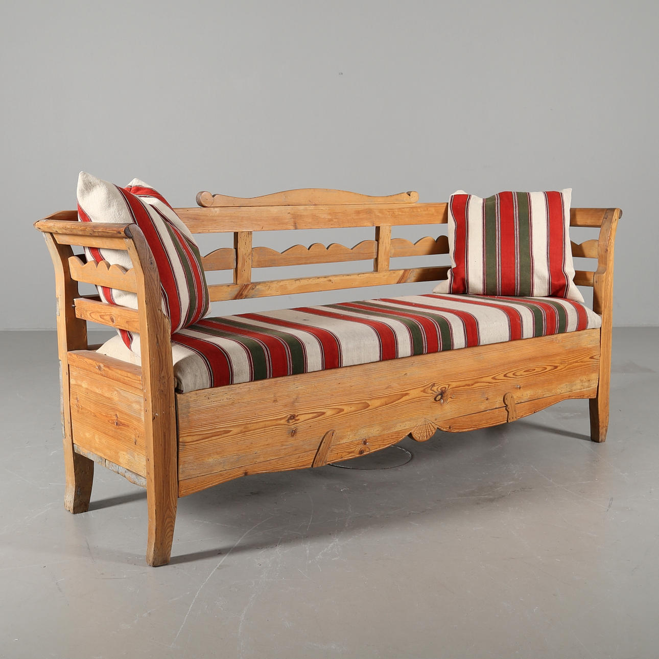 KITCHEN SOFA, pine, Sweden 1900s.