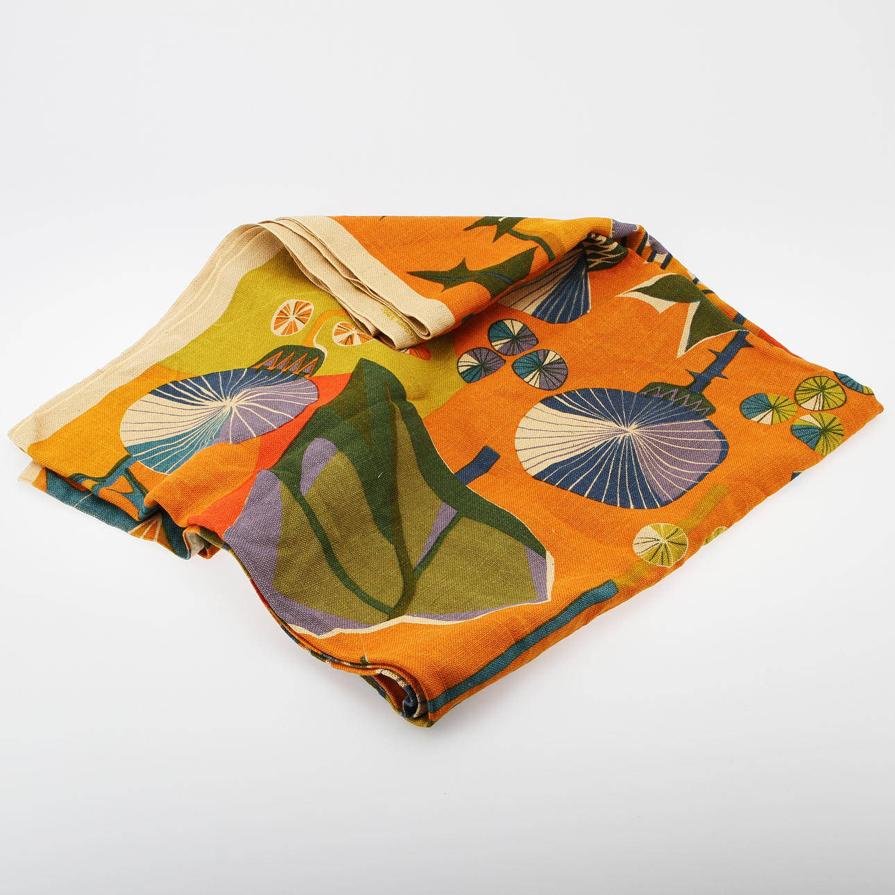 TEXTIL, 1900-talets andra hälft. 260x135 cm.