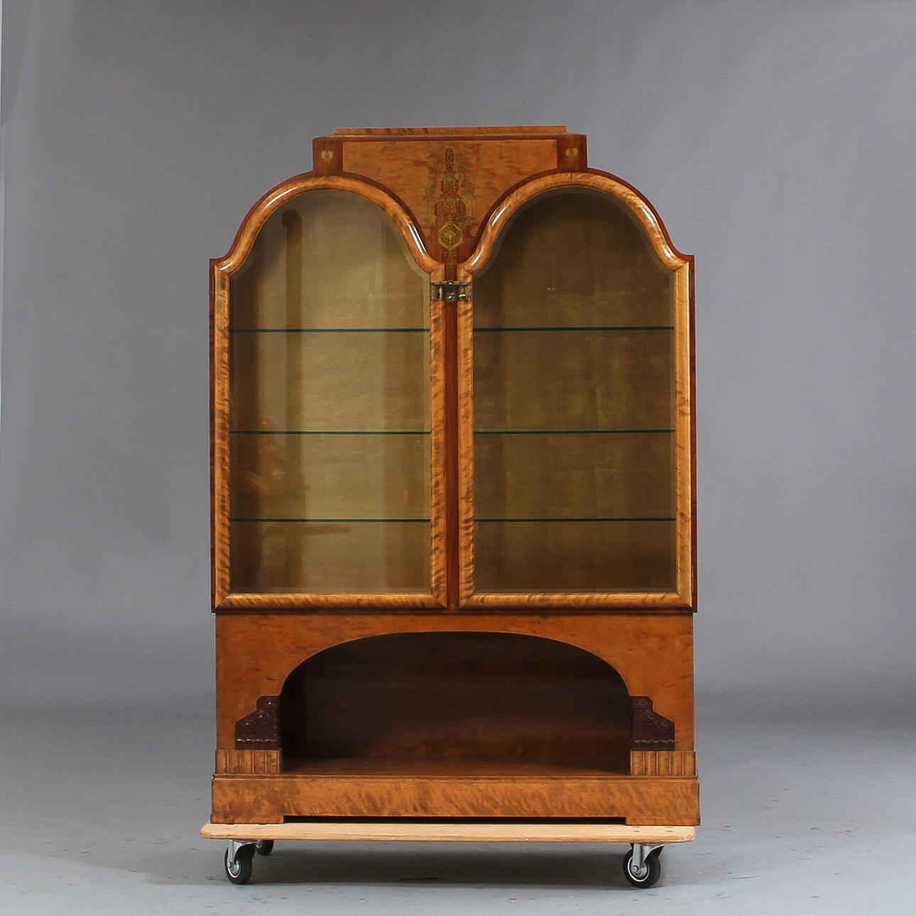 SKÅP, Nordiska Möblerings Aktiebolaget Mobilia, jugend.