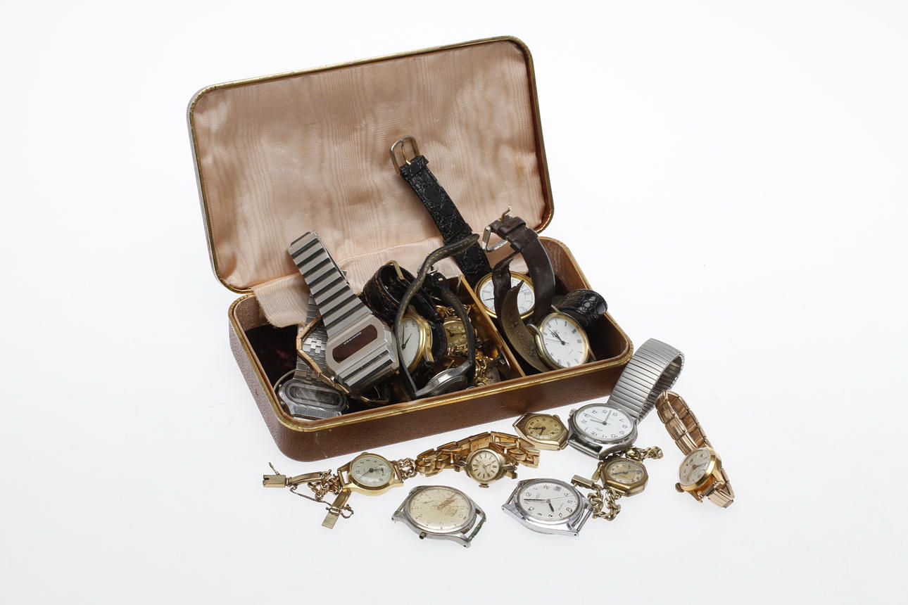 ARMBANDSUR och MANSCHETTKANAPPAR, bl.a. Technos, Polhem, Certina.