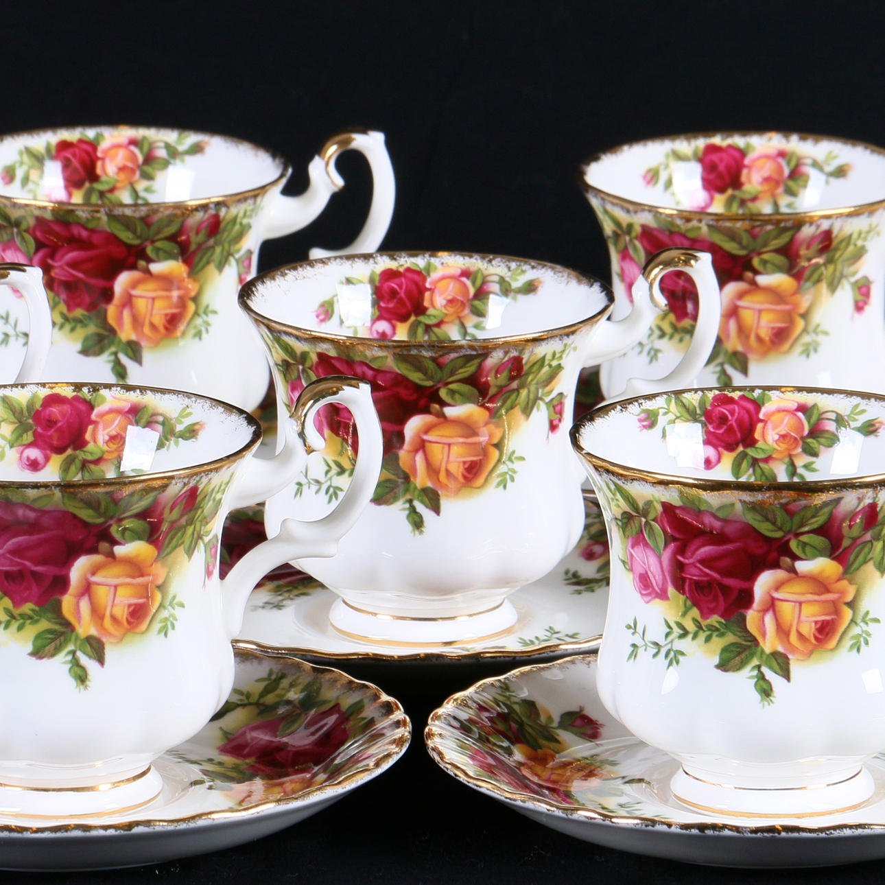 KAFFEKOPPAR, med fat, 18 delar, porslin, "Old country roses", Royal Albert, England.