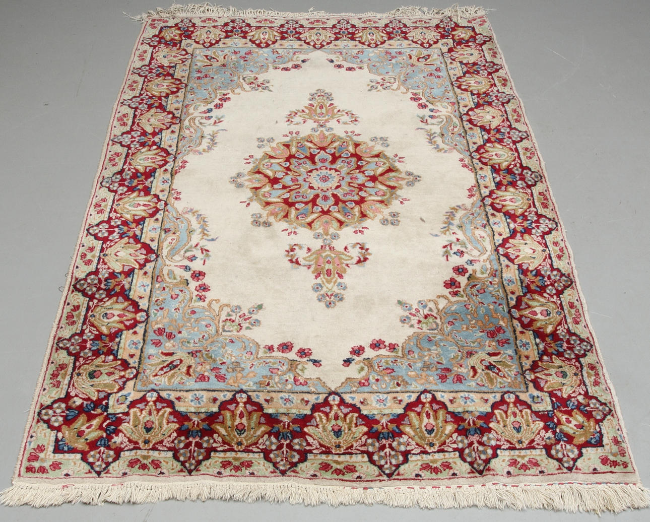 MATTA, orientalisk, ca 202 x 137 cm.