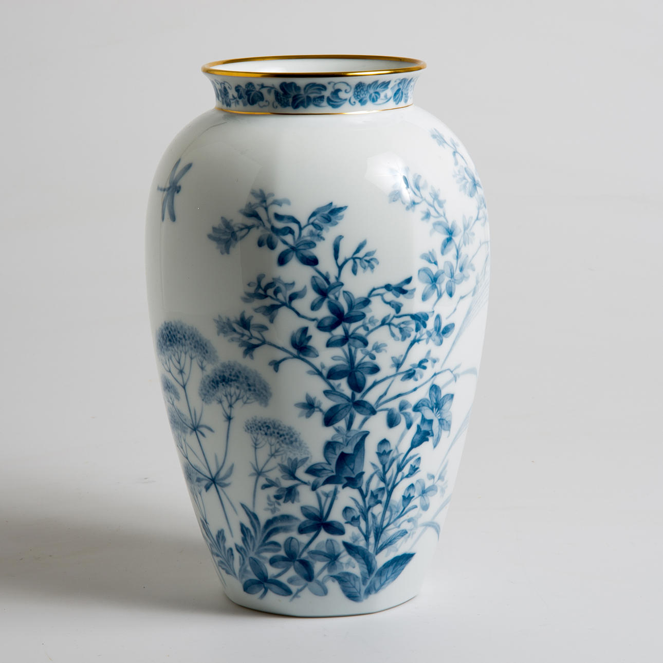 VAS, porslin, Okura, Japan.