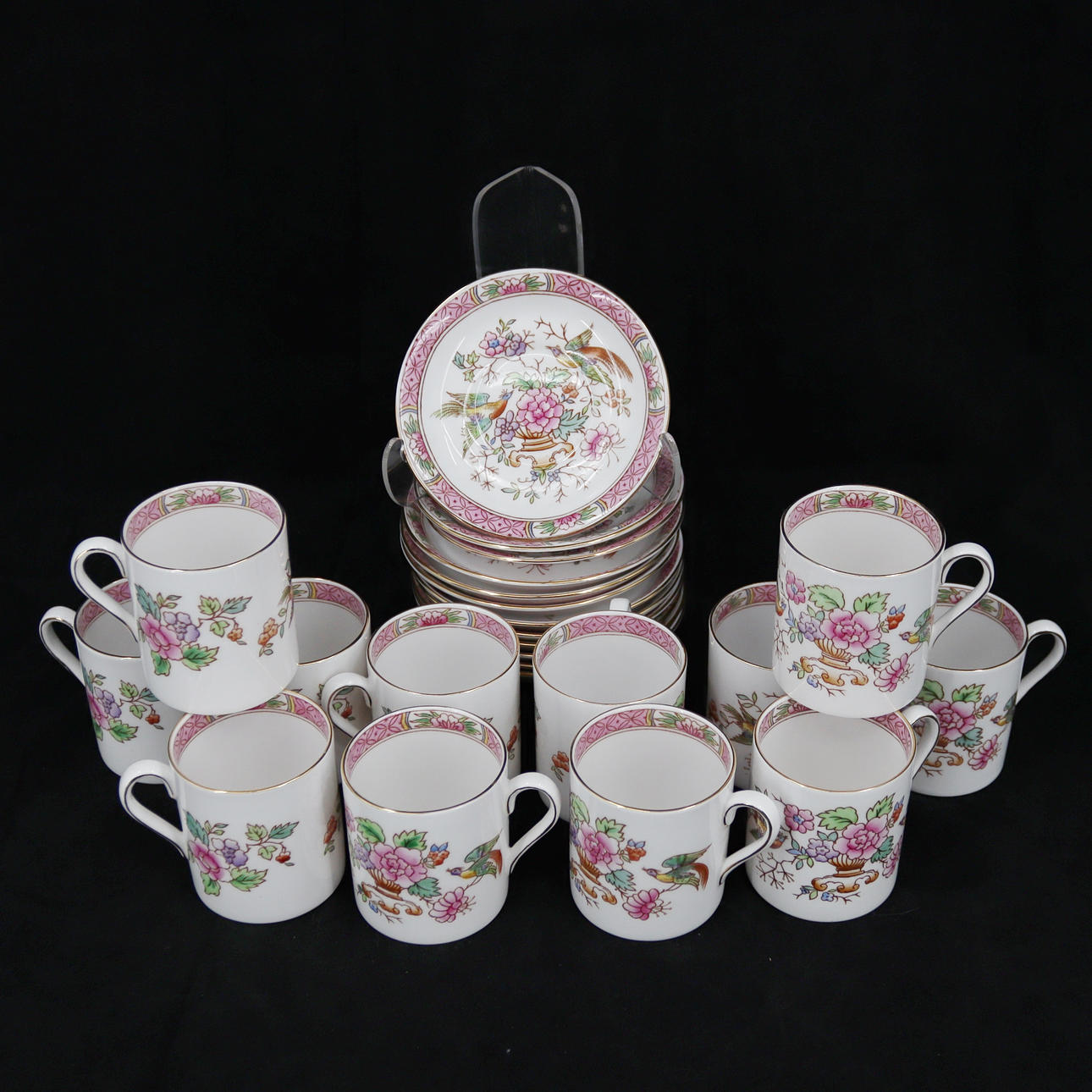 KAFFESERVIS, 24 delar, "Royal Tuscan", Wedgewood, England.