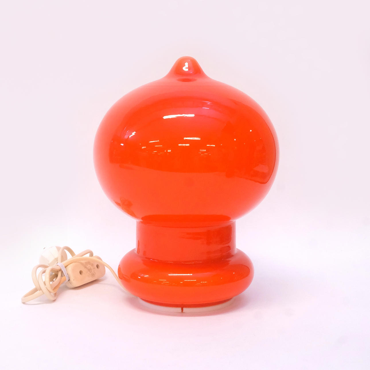 BORDSLAMPA. ORANGE GLASKUPA. 1980/90-TAL.