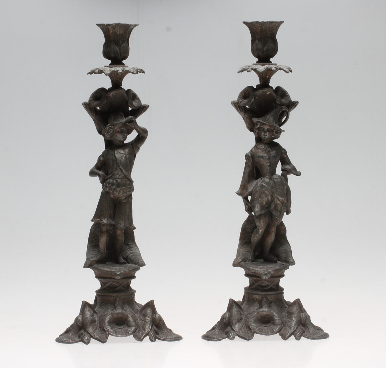 LJUSSTAKAR, ett par, metall, 1800/1900-tal.