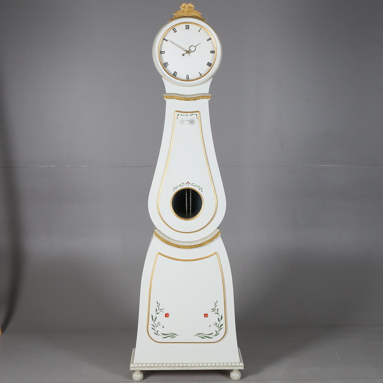 GOLVUR, brännmärkt H.A Nordin, furu, dekormålat, 1970-tal.