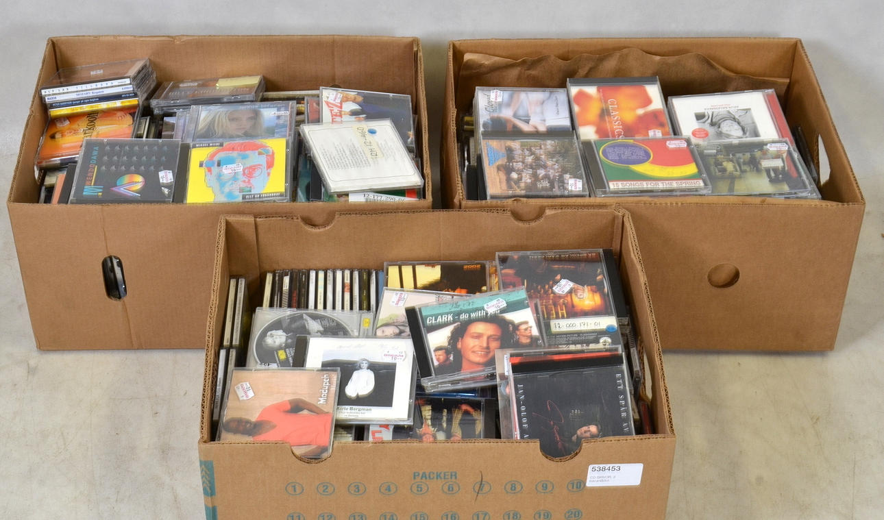 CD SKIVOR, 3 bananlådor.