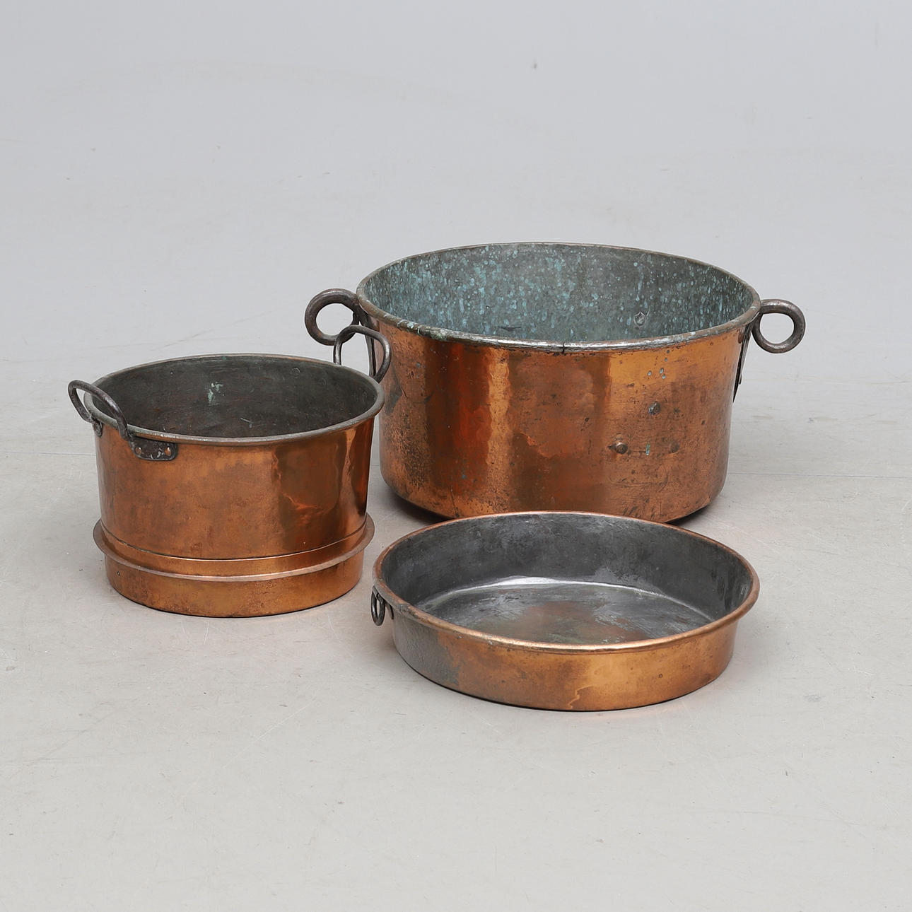 KOPPARFÖREMÅL, 3 st, 1800-tal.