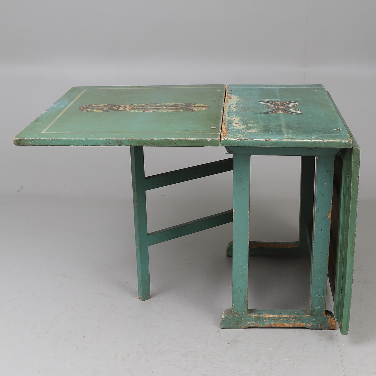 SLAGBORD, trä, målat, 1800-tal.
