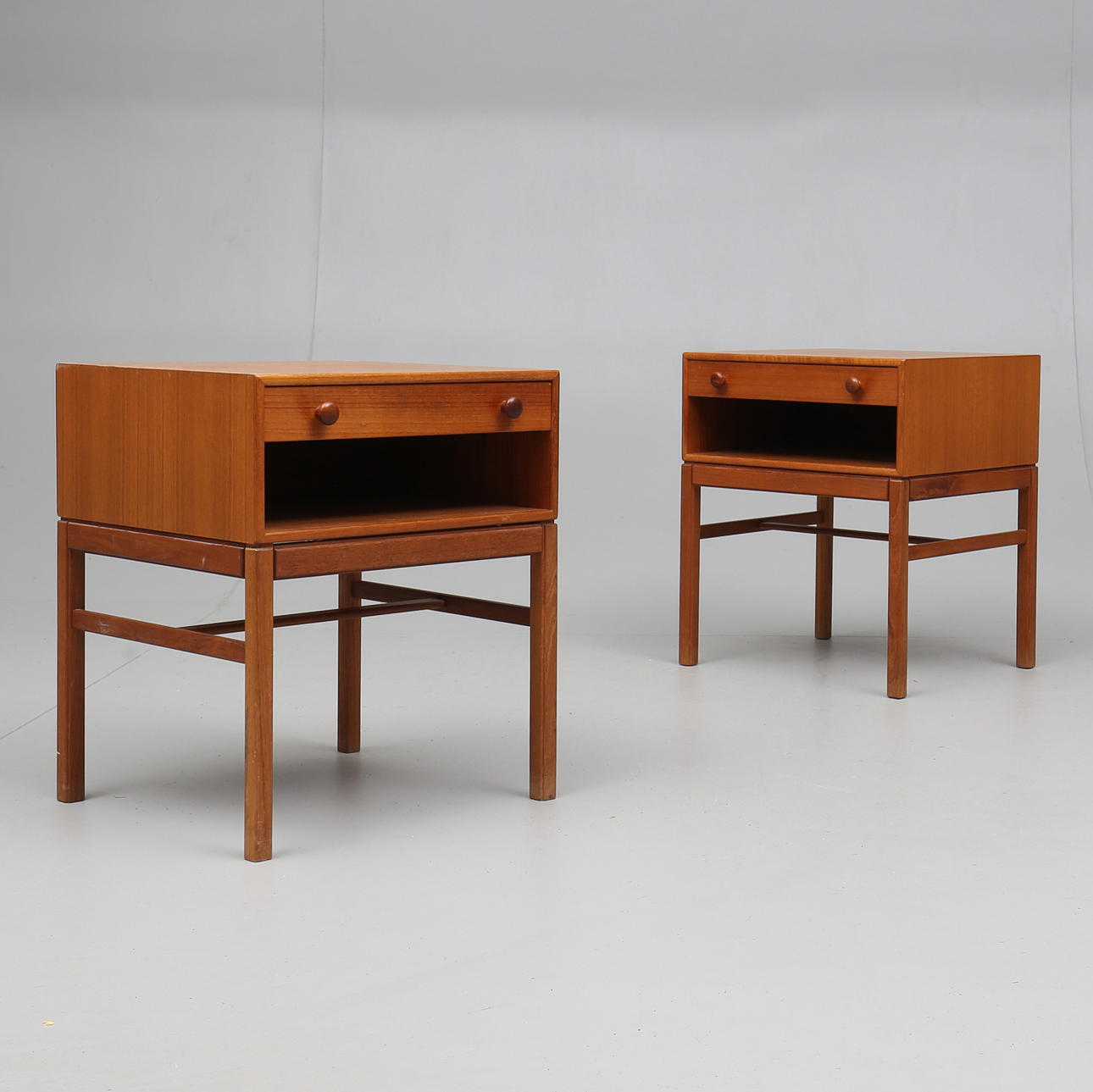 SÄNGBORD, 1 par, "Casino", Sven Engström & Gunnar Myrstrand, Tingströms.