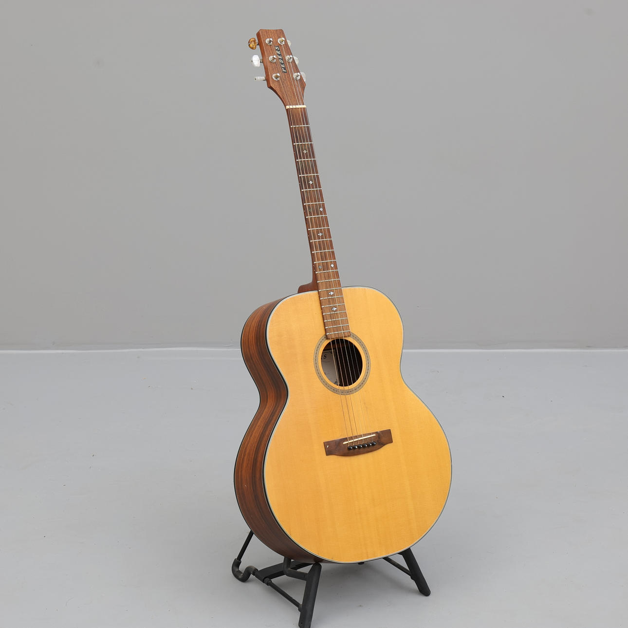JUMBOGITARR, Peders daterad 1997.