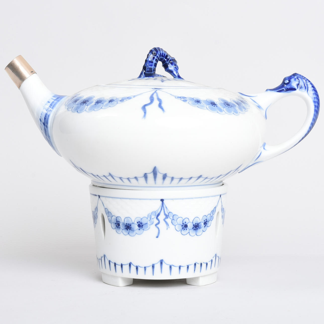 BING & GRØNDAHL Empire teapot with tea warmer.