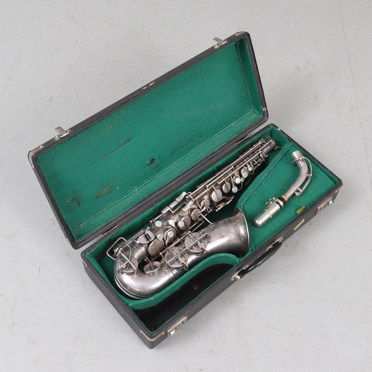SAXOFON, "Tone", 1900 tal.