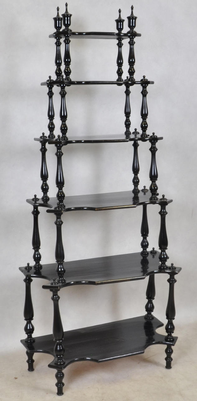 ANTENIENNHYLLA, trä, 1900-talets andra hälft.