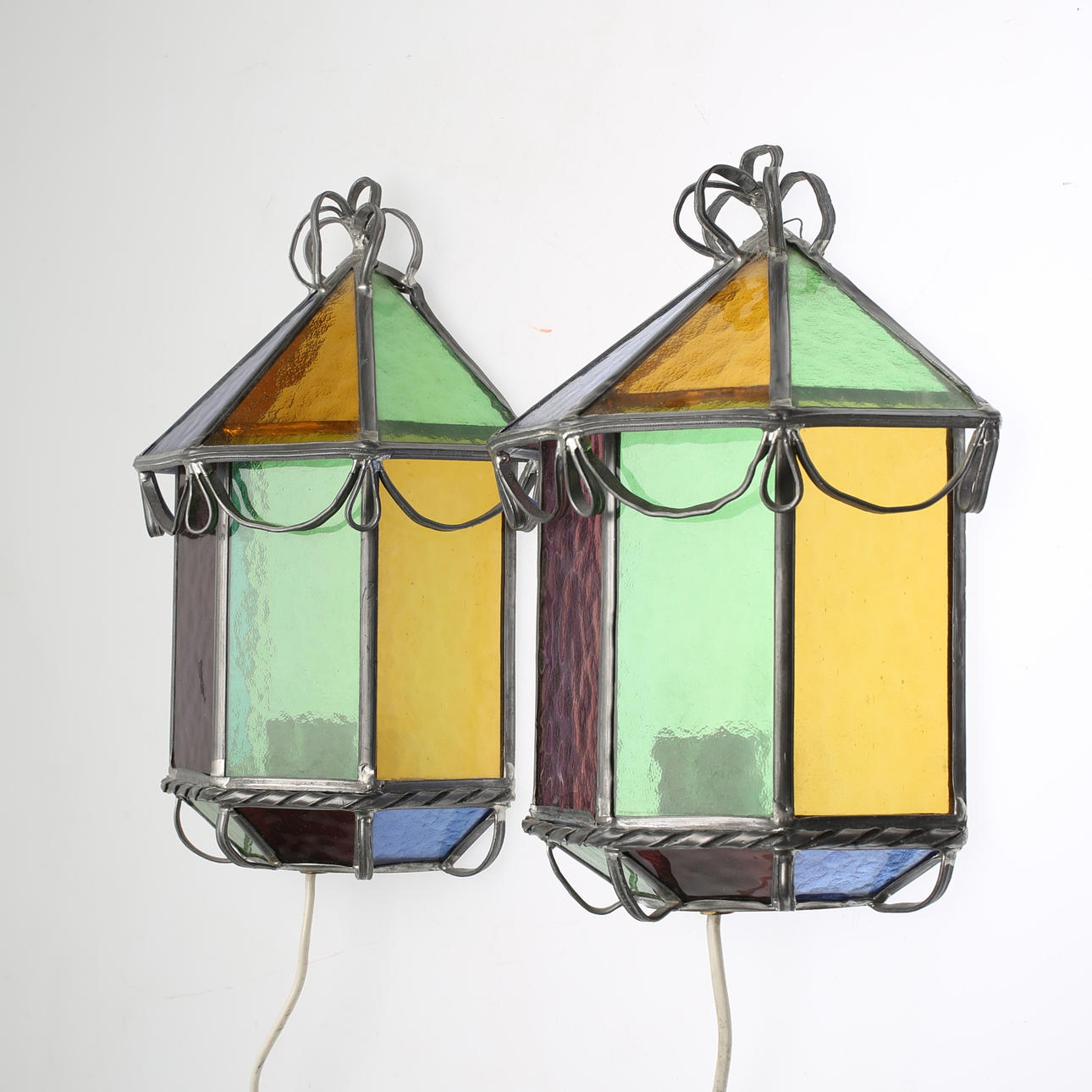 VÄGGLAMPOR, 1 par, 1900-talets andra hälft.