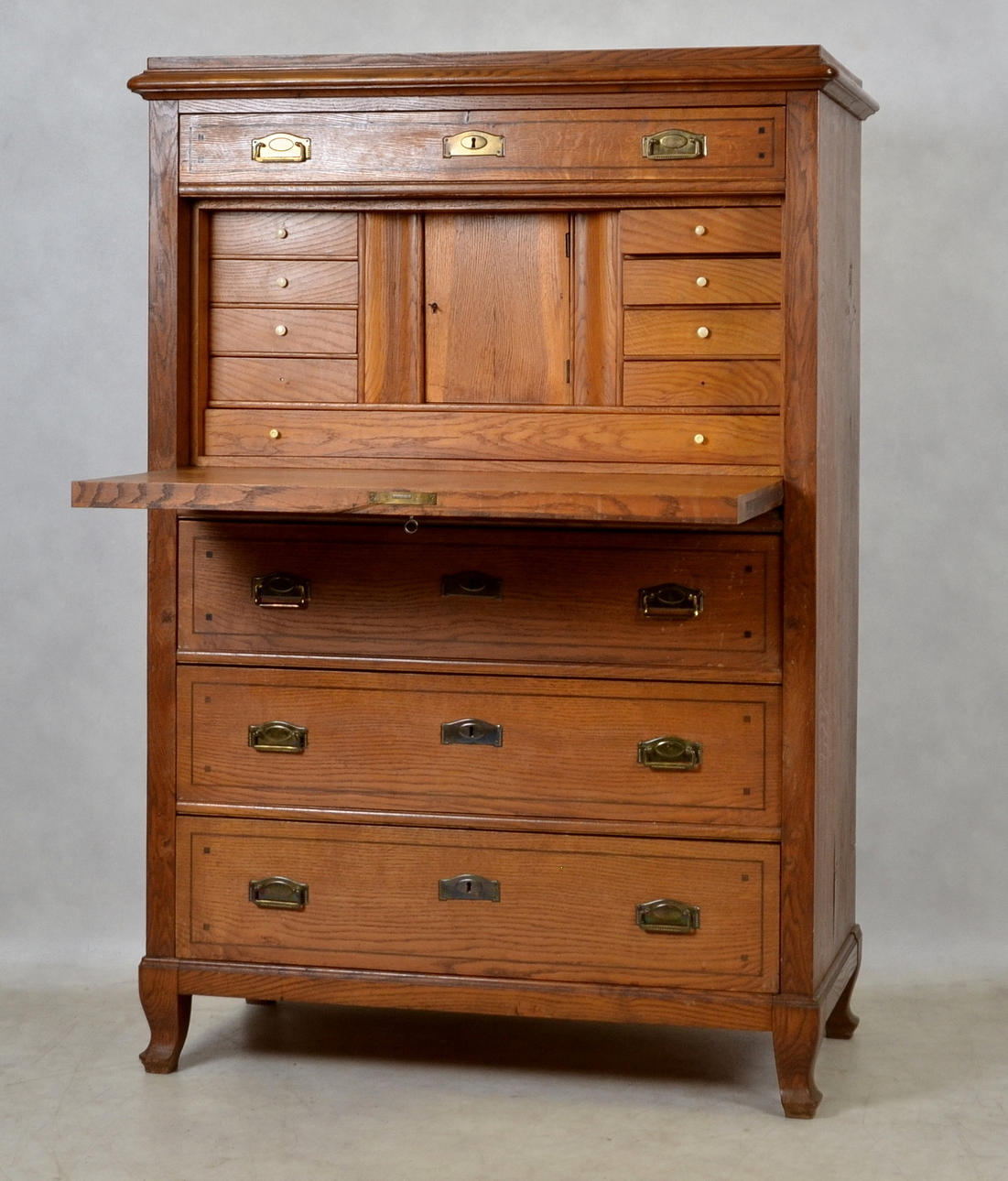 CHIFFONJÉ, ek, 1900-talets första hälft.