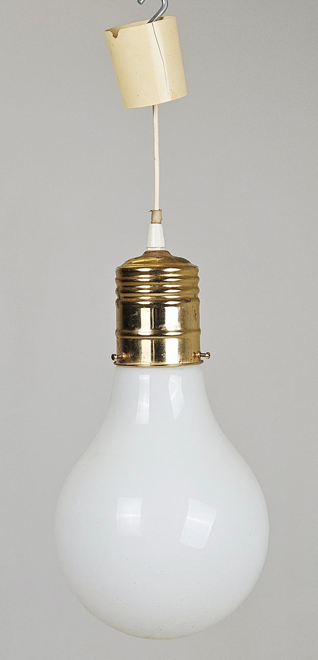 TAKLAMPA, glas och gulmetall, "Kolv", IKEA, höjd ca. 40 cm.