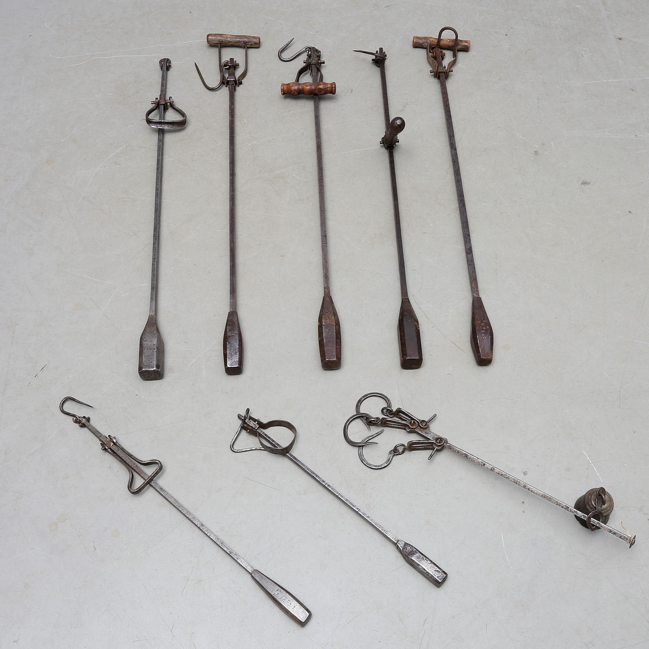 BESMAN för skålpund, 7 st, 1800-talets första hälft.