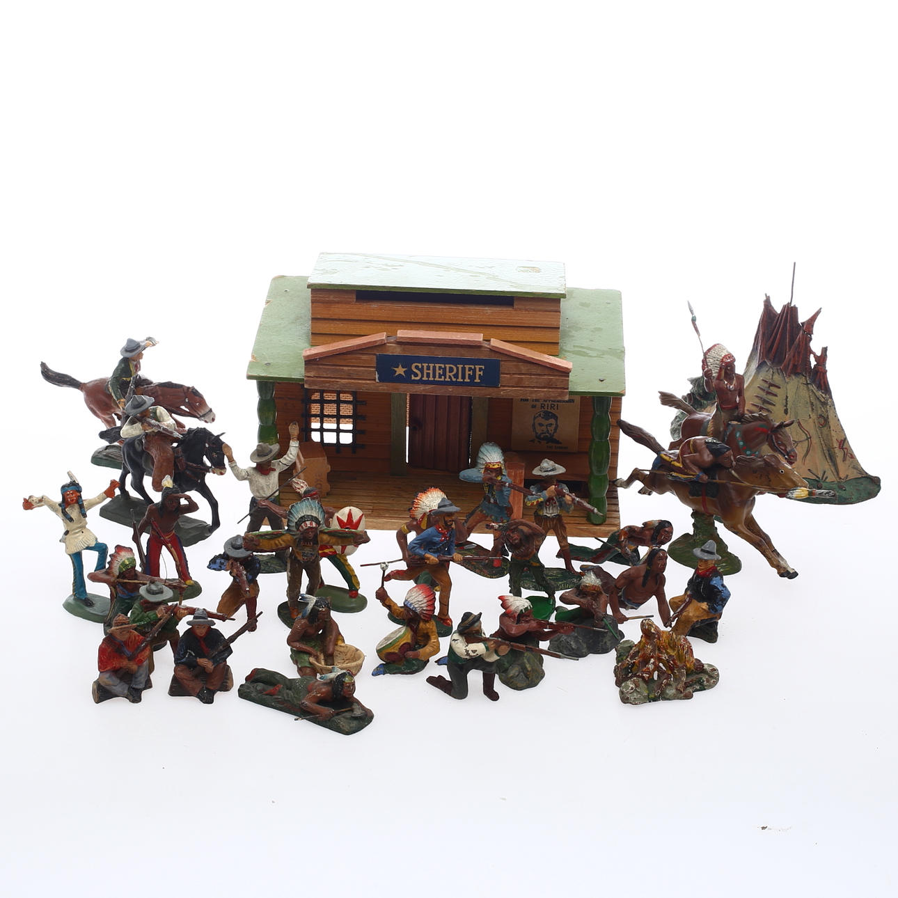 ELASTOLIN, ca 30 st, Cowboys och indianer. Även Lineol, Leyla, Plastinol och Tipple-Topple.