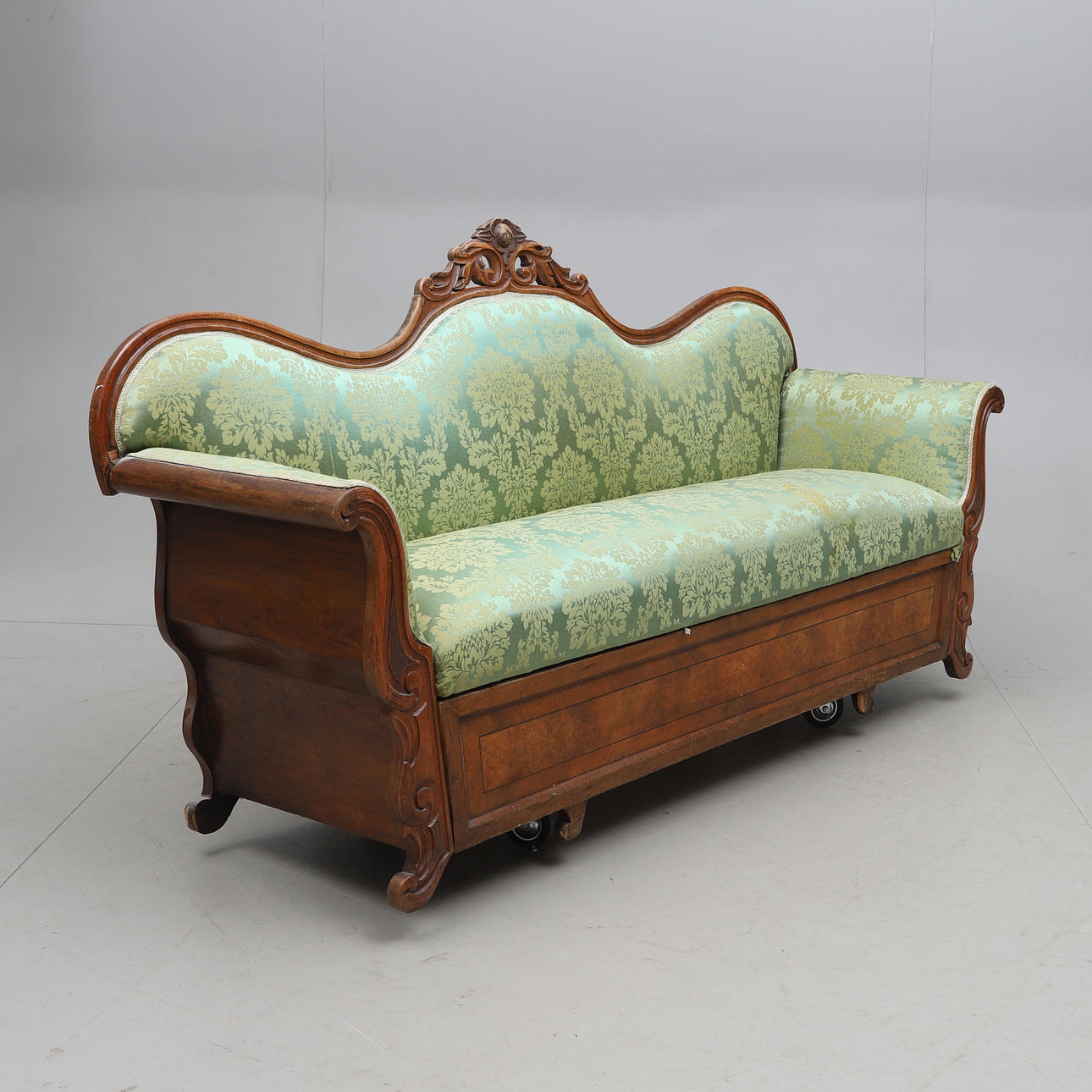 SOFFA, omkring 1900.