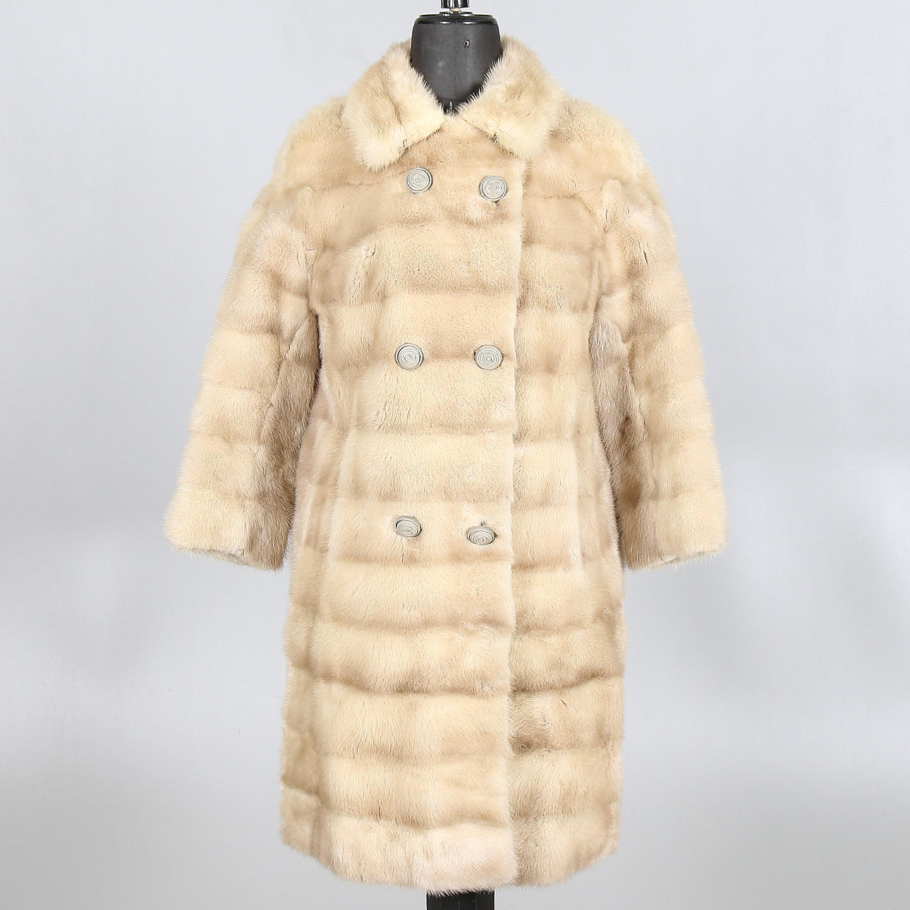 PÄLS och MÖSSA med SKÄRM, 2 delar, pearl mink, Päls Bergström, Sundsvall, 1968. Strl. 36/38.